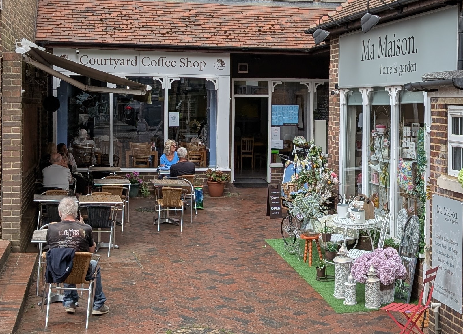 Courtyard Coffee Shop